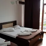 Gasthof 21a - Piscina, Parcare Gratuita, Zona Linistita Aproape De Plaja Costinești