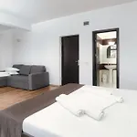 בית הארחה 21a - Piscina, Parcare Gratuita, Zona Linistita Aproape De Plaja