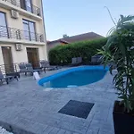 21a - Piscina, Parcare Gratuita, Zona Linistita Aproape De Plaja קוסטינסטי