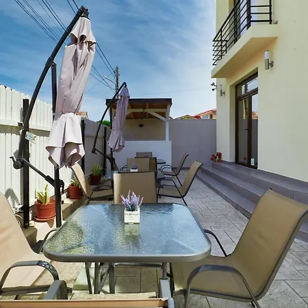 21a - Piscina, Parcare Gratuita, Zona Linistita Aproape De Plaja Costinesti