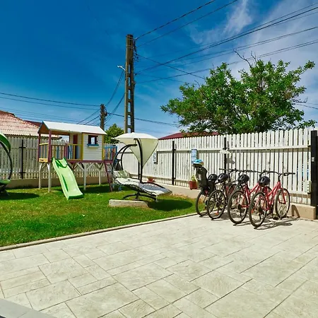 21a - Piscina, Parcare Gratuita, Zona Linistita Aproape De Plaja 3* Costinesti