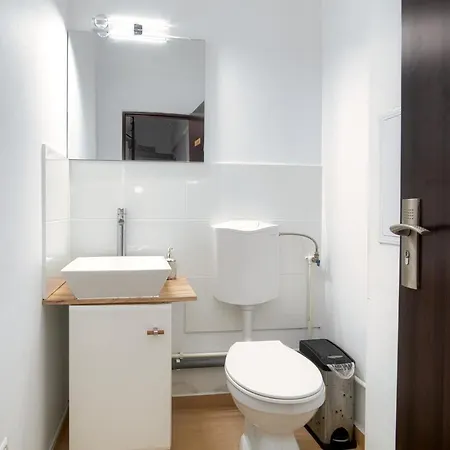 Guest house 21a - Piscina, Parcare Gratuita, Zona Linistita Aproape De Plaja 3*