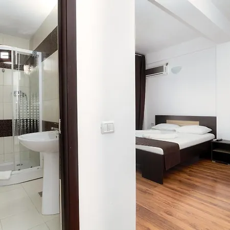 21a - Piscina, Parcare Gratuita, Zona Linistita Aproape De Plaja 3* Costinesti