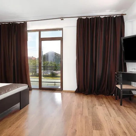 21a - Piscina, Parcare Gratuita, Zona Linistita Aproape De Plaja 3*