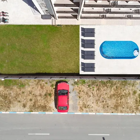 21a - Piscina, Parcare Gratuita, Zona Linistita Aproape De Plaja Vendégház Costinești