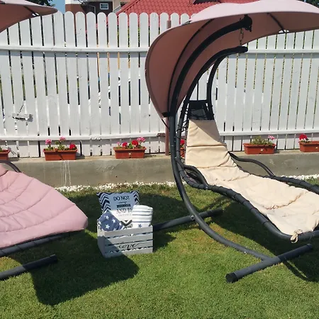 21a - Piscina, Parcare Gratuita, Zona Linistita Aproape De Plaja Vendégház