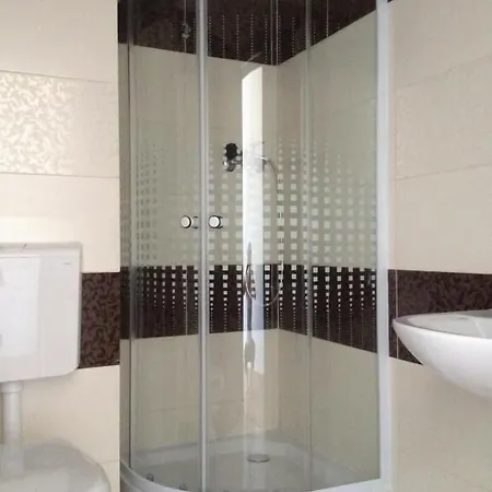21a - Piscina, Parcare Gratuita, Zona Linistita Aproape De Plaja Guest house 3*