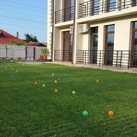 21a - Piscina, Parcare Gratuita, Zona Linistita Aproape De Plaja 3* Costinesti