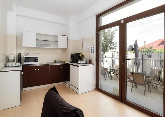 21a - Piscina, Parcare Gratuita, Zona Linistita Aproape De Plaja