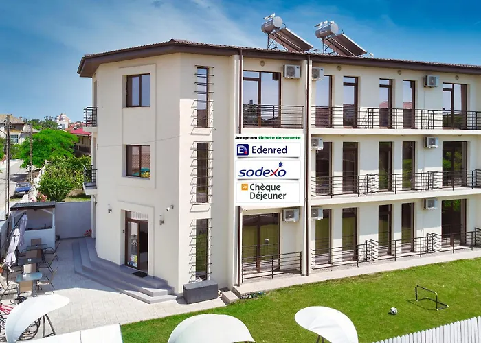 Vendégház 21a - Piscina, Parcare Gratuita, Zona Linistita Aproape De Plaja 3*