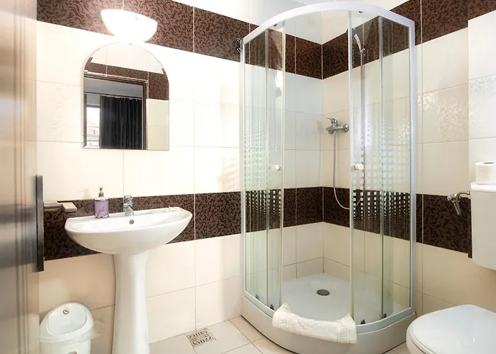 21a - Piscina, Parcare Gratuita, Zona Linistita Aproape De Plaja Costinești