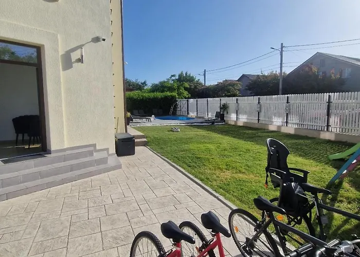 Vendégház 21a - Piscina, Parcare Gratuita, Zona Linistita Aproape De Plaja