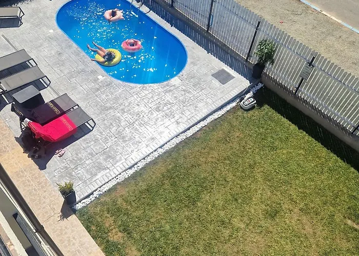 Vendégház 21a - Piscina, Parcare Gratuita, Zona Linistita Aproape De Plaja