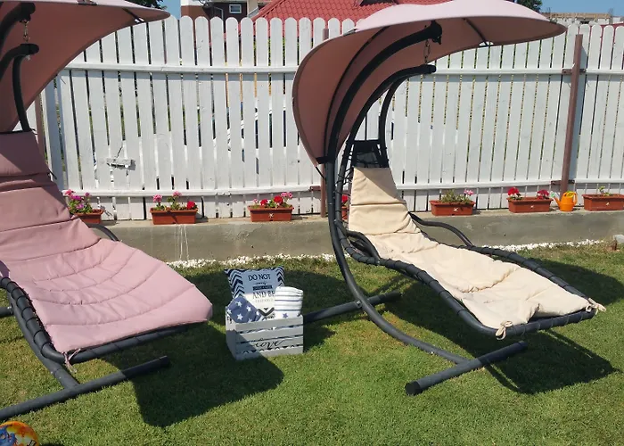 21a - Piscina, Parcare Gratuita, Zona Linistita Aproape De Plaja Vendégház