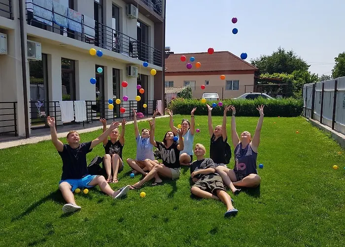 21a - Piscina, Parcare Gratuita, Zona Linistita Aproape De Plaja Vendégház Costinești