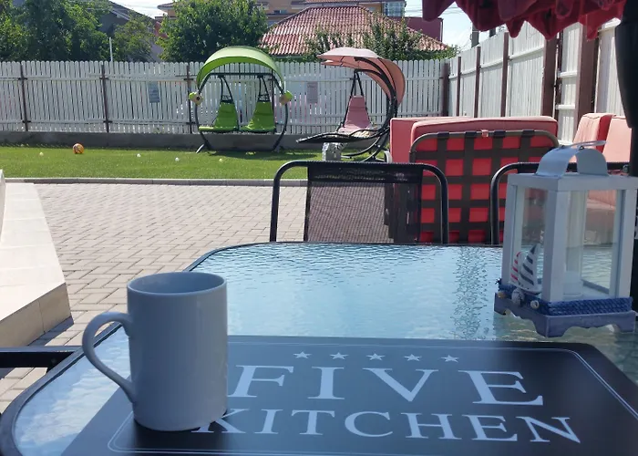 21a - Piscina, Parcare Gratuita, Zona Linistita Aproape De Plaja