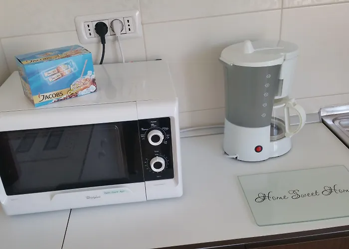 21a - Piscina, Parcare Gratuita, Zona Linistita Aproape De Plaja Vendégház