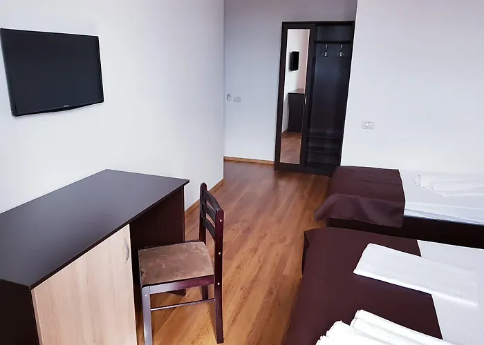 21a - Piscina, Parcare Gratuita, Zona Linistita Aproape De Plaja