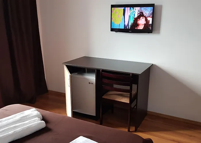 21a - Piscina, Parcare Gratuita, Zona Linistita Aproape De Plaja Vendégház Costinești